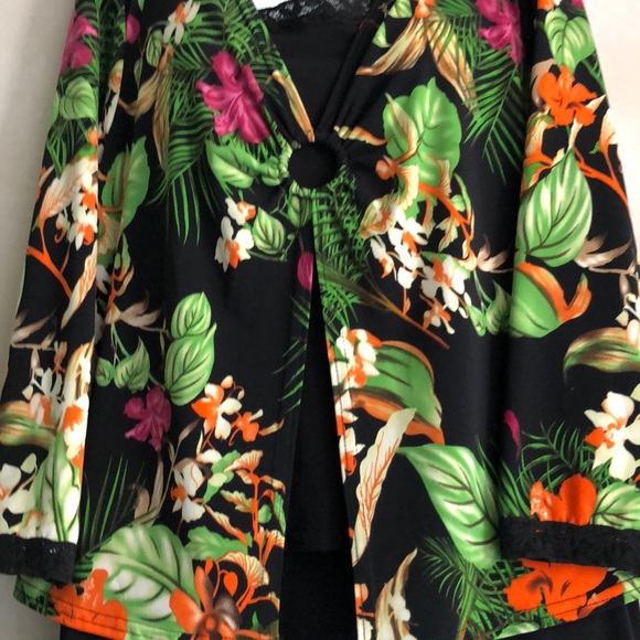 Two piece skirt and top - Picture 5 of 6